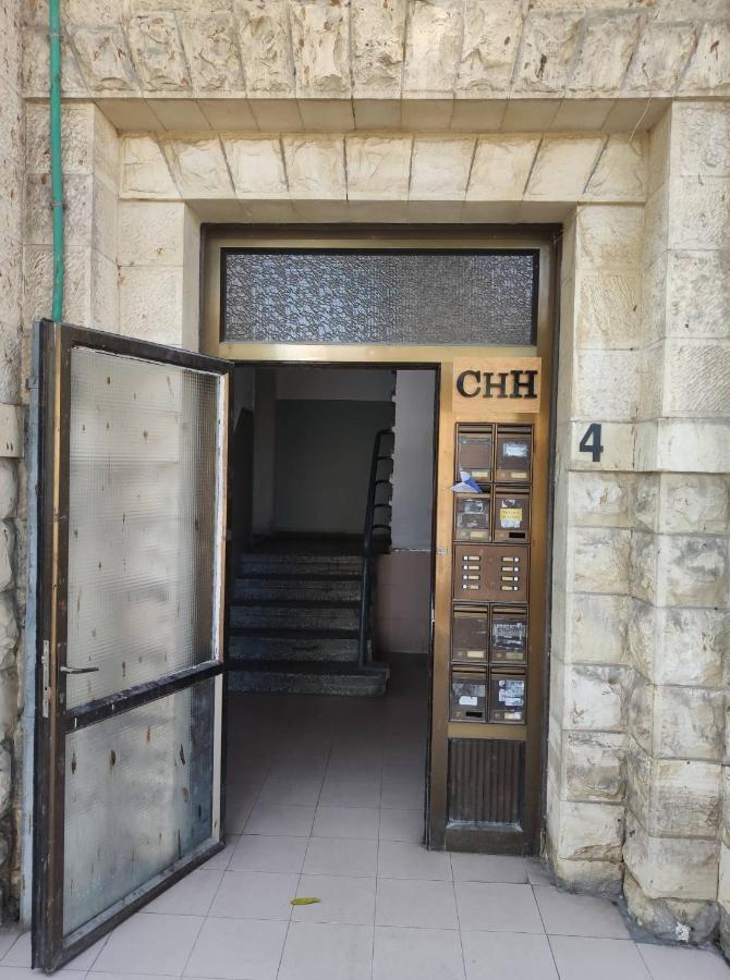 City Hall Hostel Хайфа Экстерьер фото
