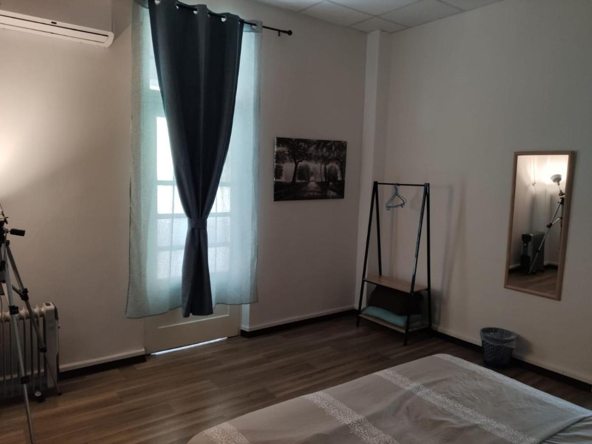 City Hall Hostel Хайфа Экстерьер фото